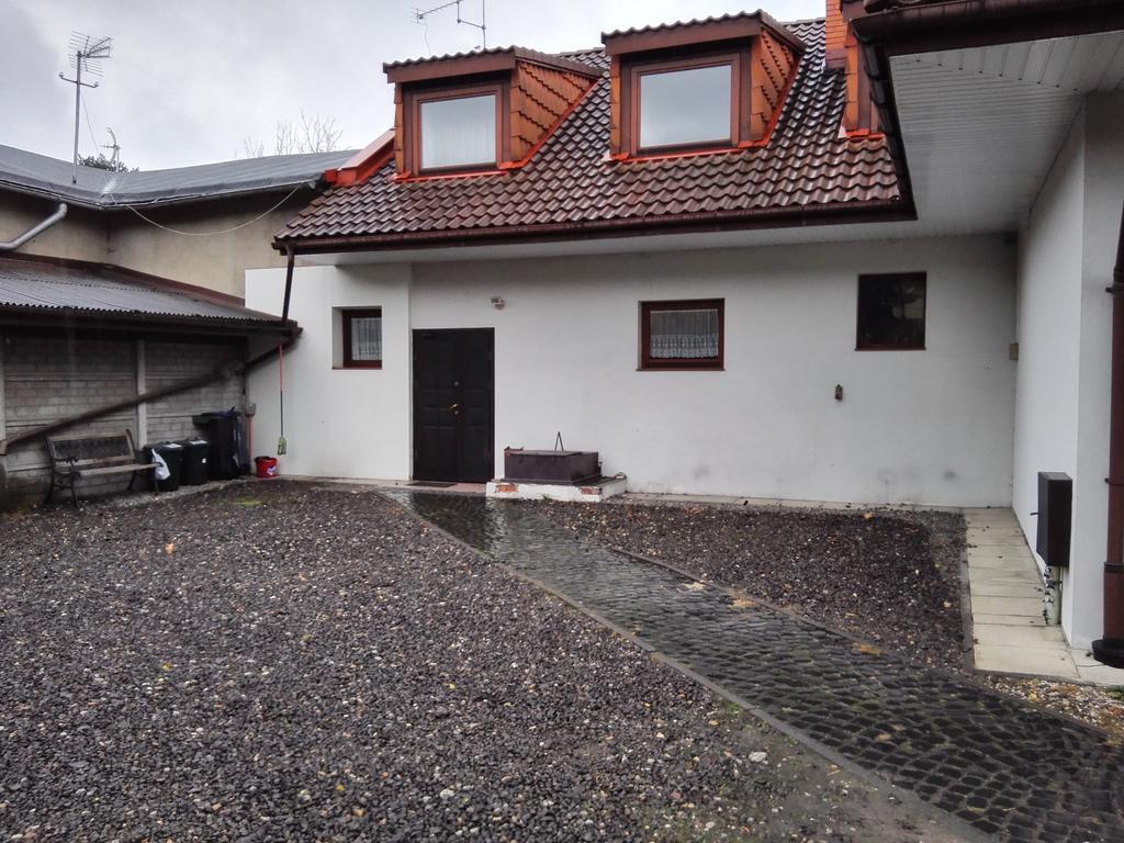 Pokoje Goscinne Sonia Tuszyn Exterior photo